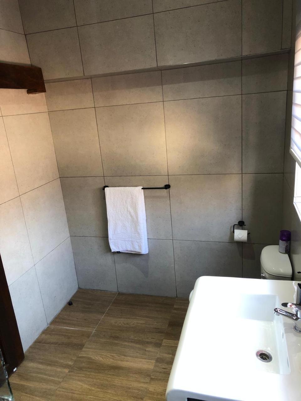 מידלבורג Serene Guesthouse מראה חיצוני תמונה